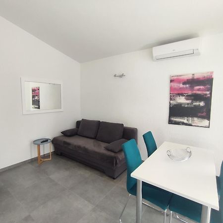 Apartments Norma Funtana Exterior photo