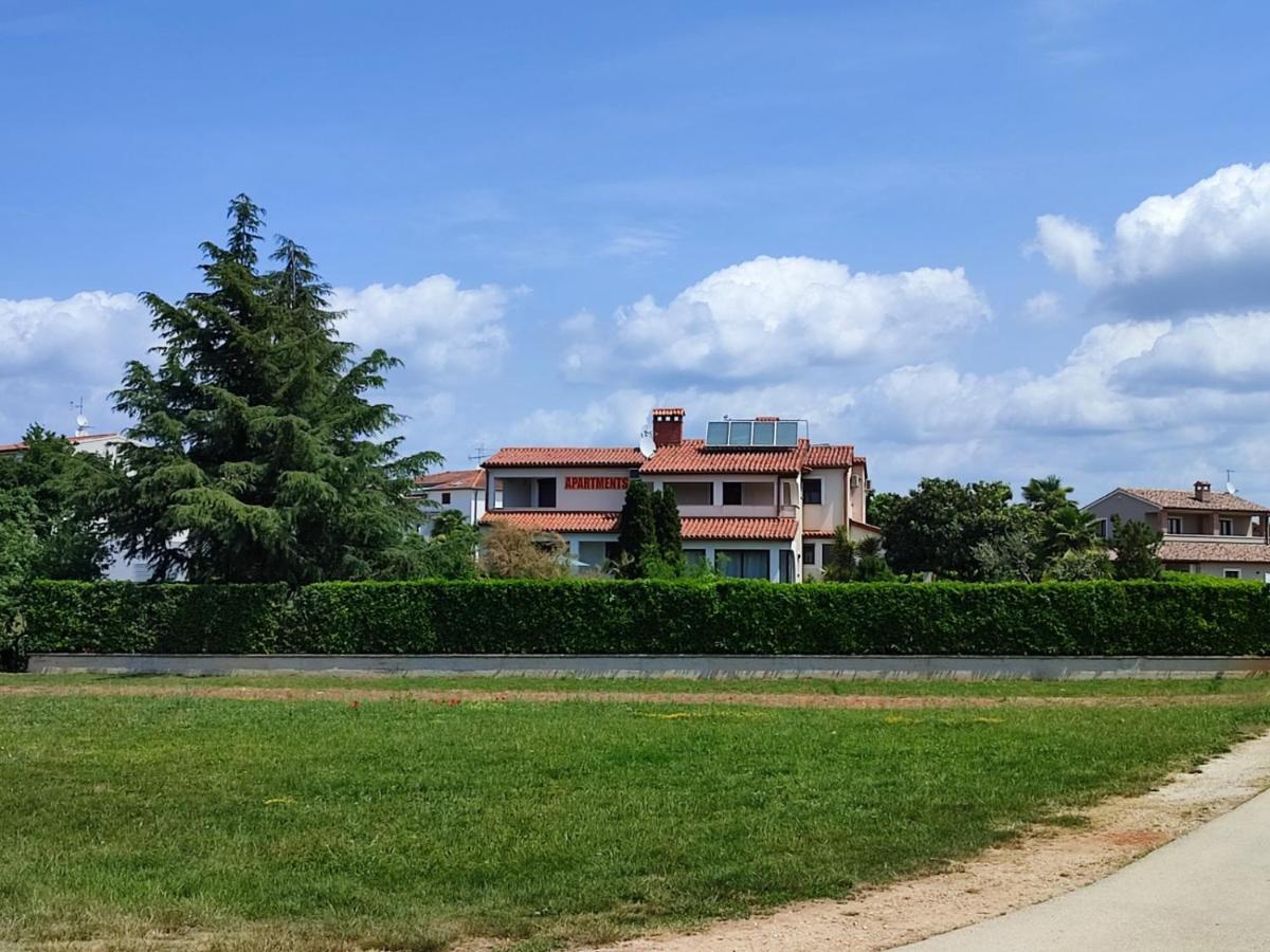 Apartments Norma Funtana Exterior photo