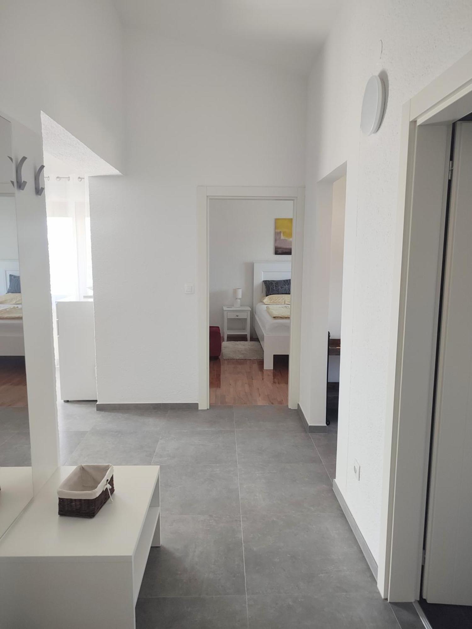Apartments Norma Funtana Exterior photo