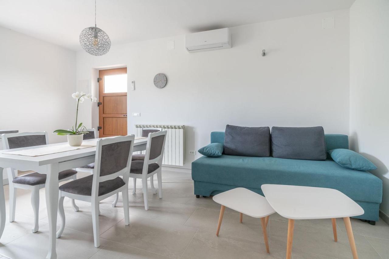 Apartments Norma Funtana Exterior photo