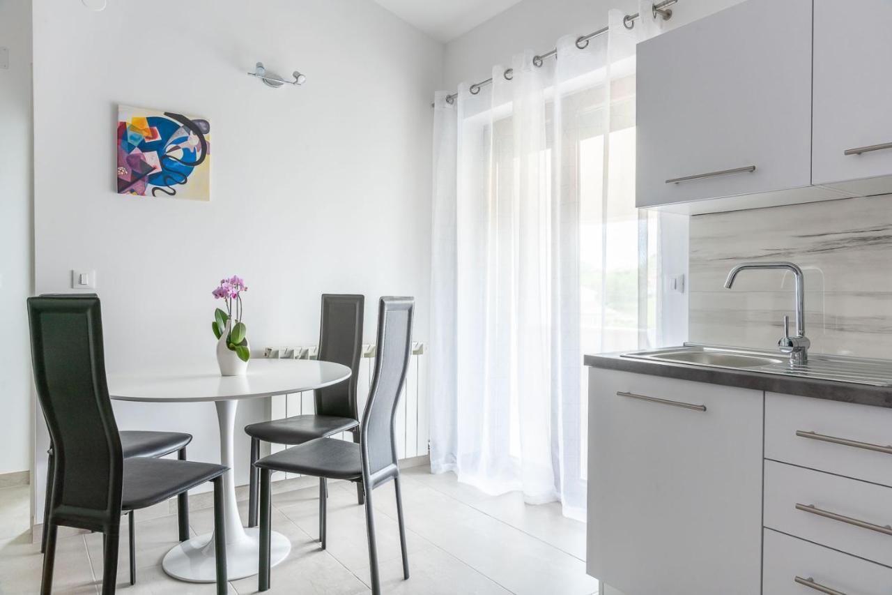 Apartments Norma Funtana Exterior photo